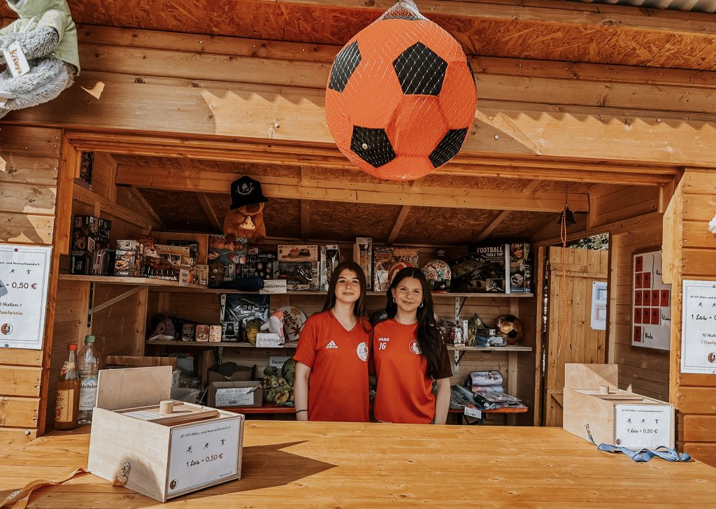 Unterstützung beim Verkauf durch die Jugend